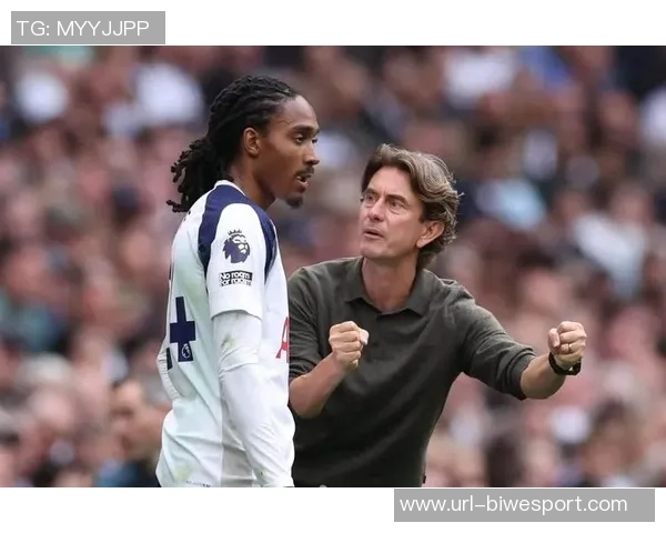 弗兰克愤怒回应0-3失利斯彭斯被换下反应引发热议